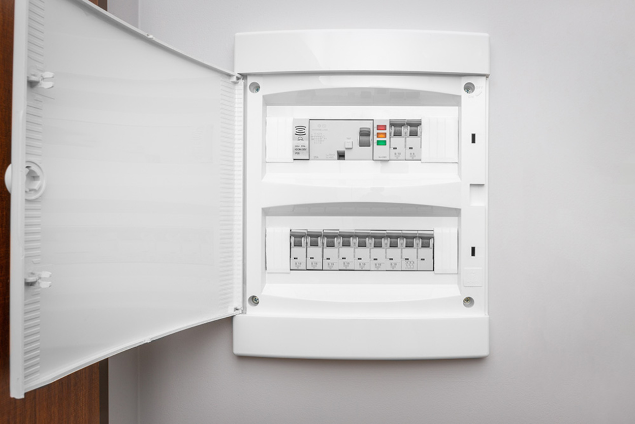 Über­spannungs­schutz bei JK Elektroanlagen GmbH in Heusenstamm