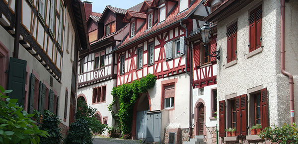 Altbau­sanierung bei JK Elektroanlagen GmbH in Heusenstamm